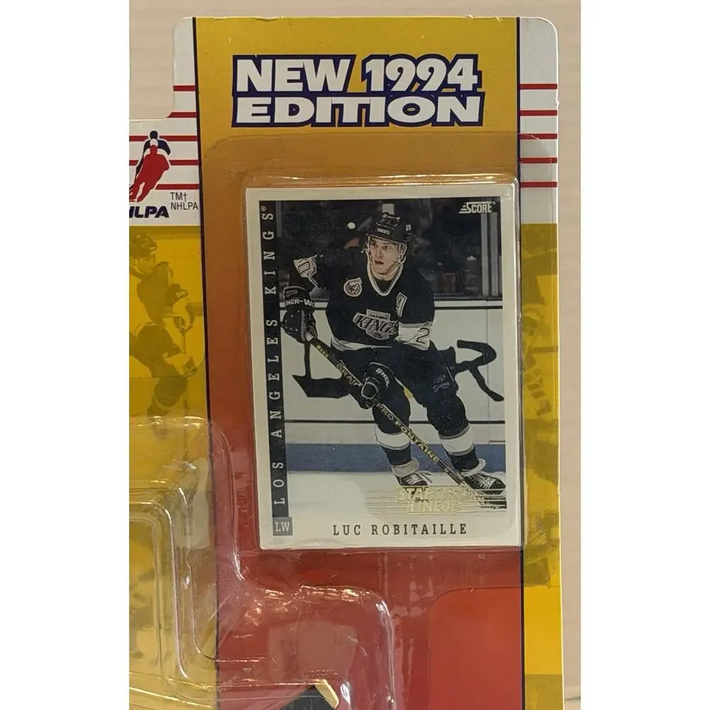 1994 STARTING LINEUP LUC ROBITAILLE - KINGS -NOS NIP NEW FREE SHIPPING